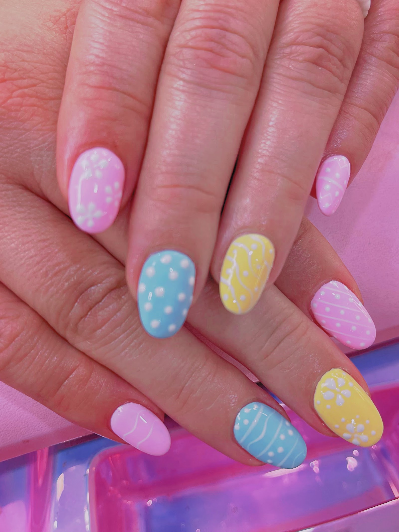 What Are Ombré Nails? The Perfect Modern Nail Look